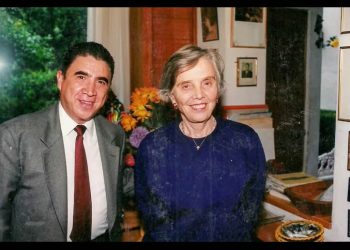 A veces pienso que “Monsi” ya viene por mí, pero no se me pega la gana de morir: Elena Poniatowska