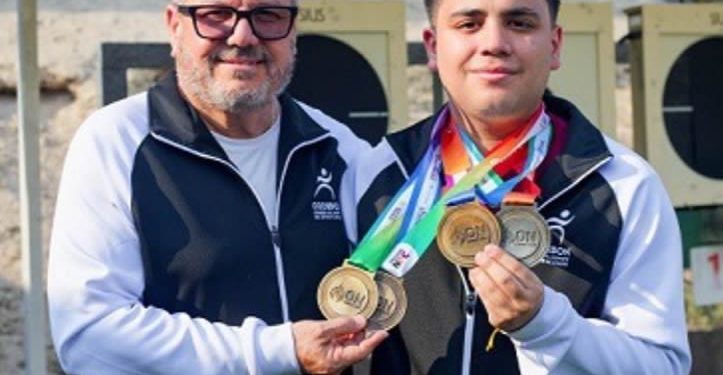 Estudiante de la UES obtiene cuatro medallas en tiro deportivo durante Olimpiada Nacional