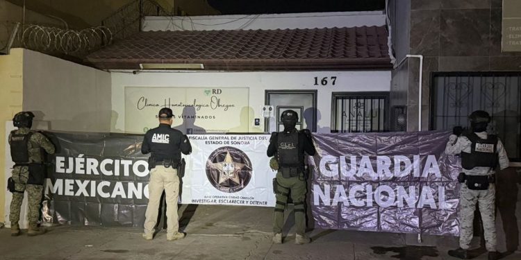 Decomisan 7 inmuebles y 11 vehículos al médico acusado de matar a ocho personas en Sonora