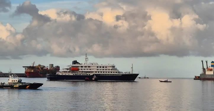 Pasajeros crucero brote hantavirus trasladados vía aérea países origen