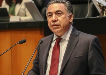 Senador Inzunza llega al Senado pero pide licencia ante “embestida mediática” en medio de acusaciones de Estados Unidos