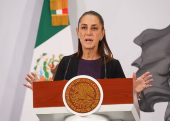 Sheinbaum plantea no modificar calendario escolar; que se conserven las 6 semanas de vacaciones, dice tras anuncio de SEP