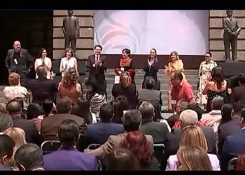 SEP anuncia incremento salarial del 9 por ciento para los maestros del país