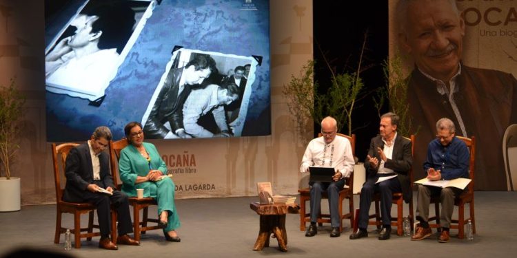 Presentan en Hermosillo libro biográfico del ex gobernador Samuel Ocaña García.