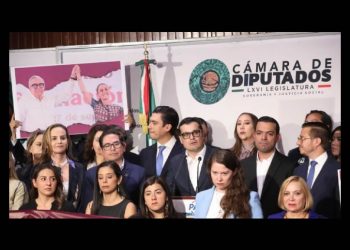 PAN presenta solicitud de juicio político contra Rubén Rocha Moya