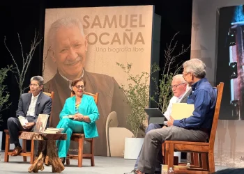 Presentan biografía del ex gobernador, Samuel Ocaña, en la Casa de Cultura de Hermosillo