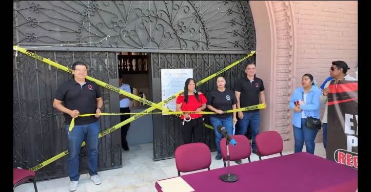 Clausura STAUS simbólicamente el Poder Judicial de Sonora ante decisión de archivar el expediente de huelga