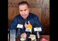 Preguntan reporteros a Toño si para el 27 estará como alcalde o como candidato. “No soy Nostradamus”, responde.