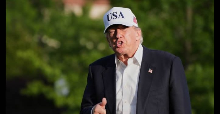 Trump anuncia suspensión de ataques contra Irán “previstos para mañana” a petición de aliados árabes