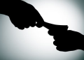 Corrupción cuesta a los mexicanos cerca de mil millones de dólares; ¿Quiénes son más corruptos?, esto revela encuesta del Inegi
