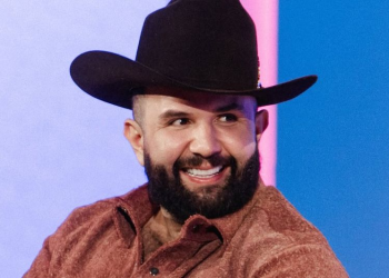 Carín León reacciona a su participación en canción del Mundial 2026: “No dejen de apoyar a nuestra selección”