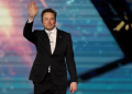 Elon Musk, el primer billonario del mundo; su fortuna supera el umbral simbólico del billón de dólares