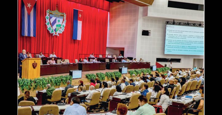 Cuba presenta plan de reformas que incluye apertura al capital privado y flexibilización de mercado
