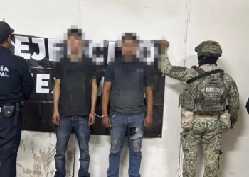 Dos Jóvenes Detenidos en Posesión de Armas de Uso Exclusivo del Ejército en Hermosillo