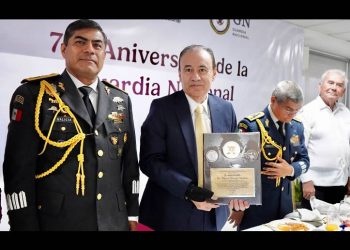Entrega la Guardia Nacional reconocimiento al gobernador Durazo por su papel en la creación de la corporación