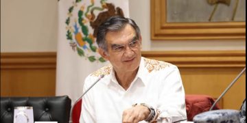 Su visa está cancelada, afirma periodista de LA Times, tras rechazo de gobernadores; Américo “tiene permiso para entrar a los EU”, dice