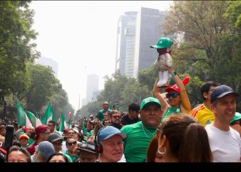 Restaurantes, bares o comercios deberán pedir licencia para transmitir partidos del Mundial