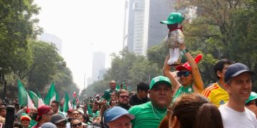 Restaurantes, bares o comercios deberán pedir licencia para transmitir partidos del Mundial