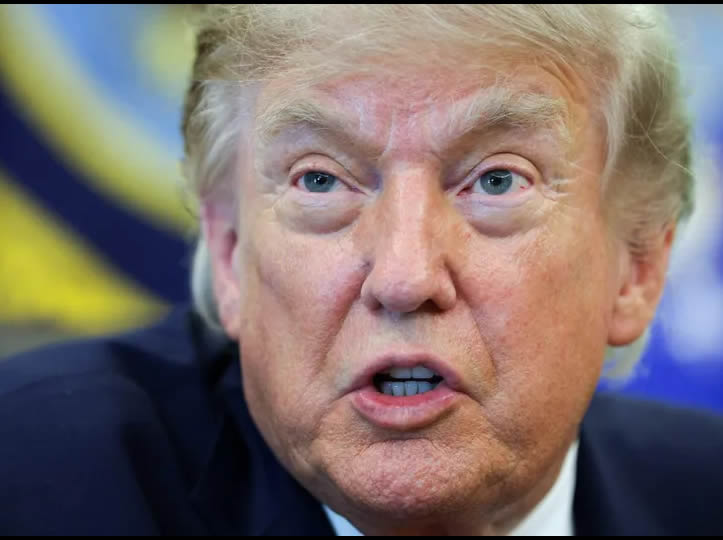 Corte Suprema de EU invalida orden de Trump para negar ciudadanía por nacimiento