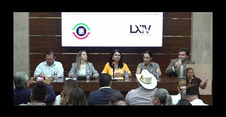 Realizan Parlamento Abierto para reformar la Ley de Gobierno y Administración Municipal