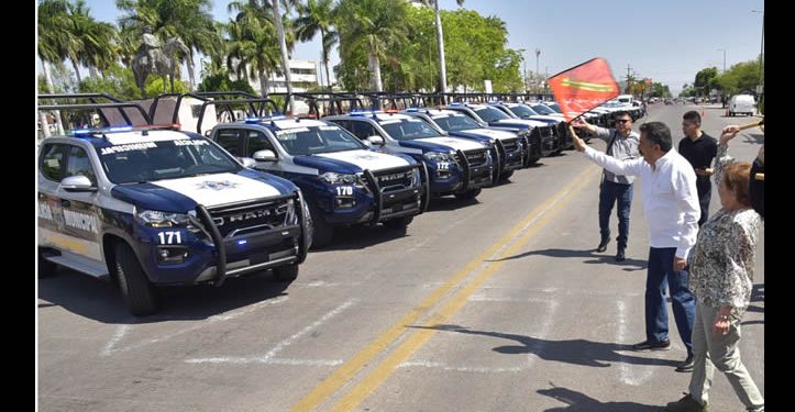 Gobierno de Cajeme entrega 15 patrullas y 170 chalecos balísticos a la Policía Municipal