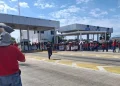 Maestros de la CNTE permiten libre tránsito en casetas de Sonora durante protesta en carretera federal
