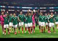 México se da un baño de alegría frente a Ecuador y mantiene su idilio en el Mundial