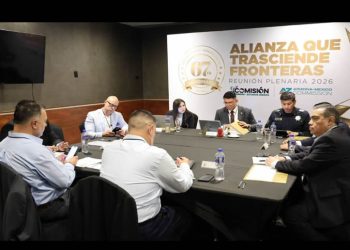 Sonoran y Arizona firman acuerdos de cooperación bilateral en reunión plenaria