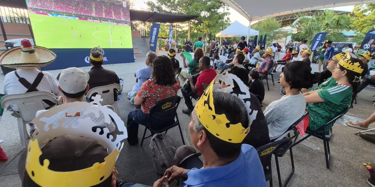 Entre cánticos, banderas y caravanas, hermosillenses celebran pase de México a la siguiente ronda del Mundial 2026