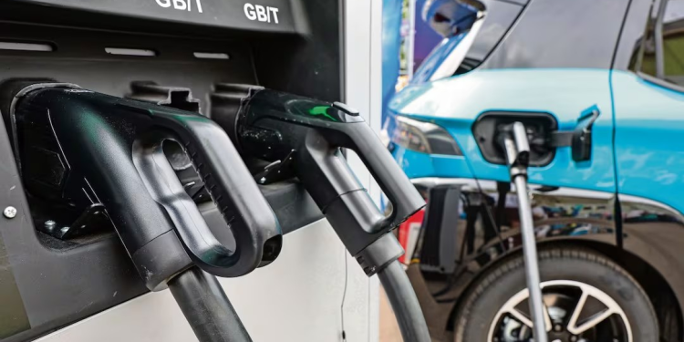 LitioMX apuesta por fábrica de baterías de autos