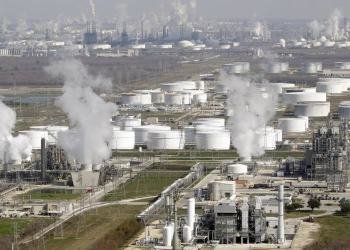 Deer Park produce el doble que refinerías en México; lo hace con la mitad de empleados