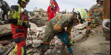 Suman ya 4 mil 118 muertos, 16 mil 740 heridos y 18 mil personas sin hogar tras sismos en Venezuela
