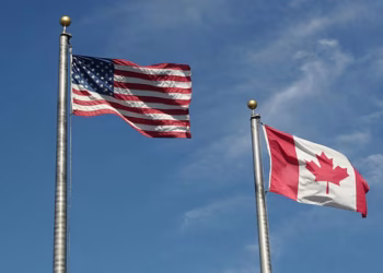 Trump impone aranceles de 50% a productos canadienses; incluye bienes del T-MEC