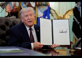 Trump anuncia aranceles de 100% a medicamentos genéricos importados en 2028