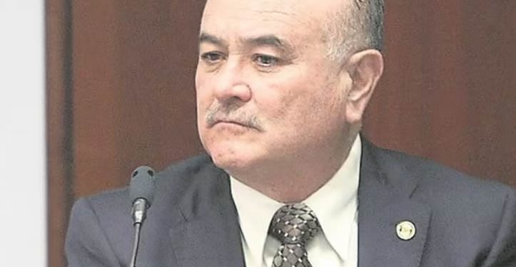 Tras 25 horas, continúa audiencia de Ernesto Ruffo; juez decidirá si es vinculado a proceso por huachicol
