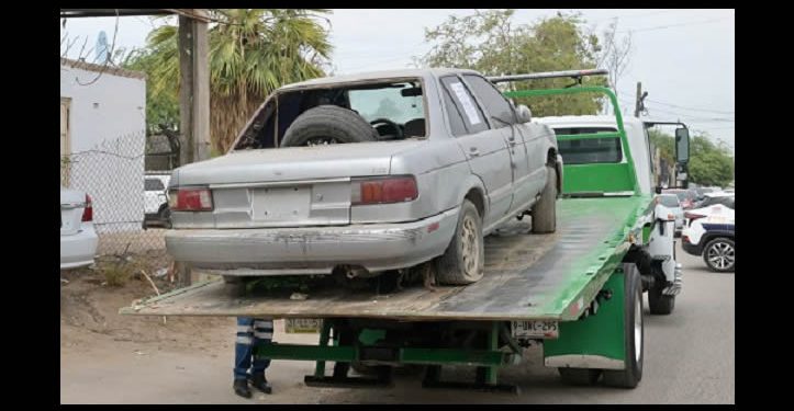 Se llevan al corralón unidades en estado de abandono en Hermosillo reportadas por los ciudadanos