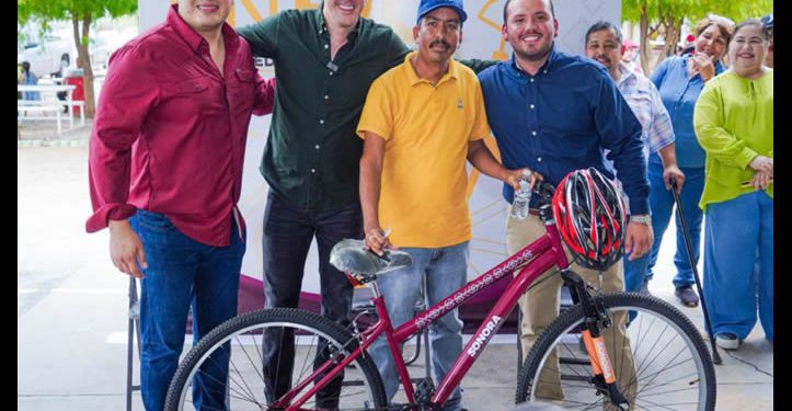 Gobierno de Sonora fortalece la movilidad con entrega de bicicletas en San Pedro El Saucito