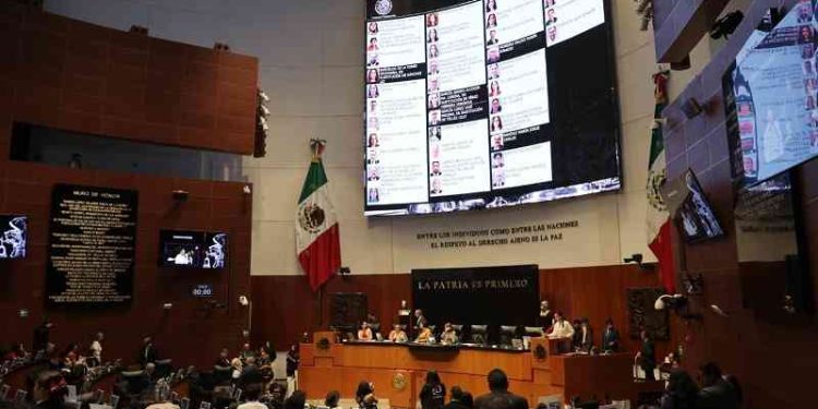 Cámara de Diputados recibe de la Comisión Permanente comunicaciones de dependencias federales y del congreso de Sonora