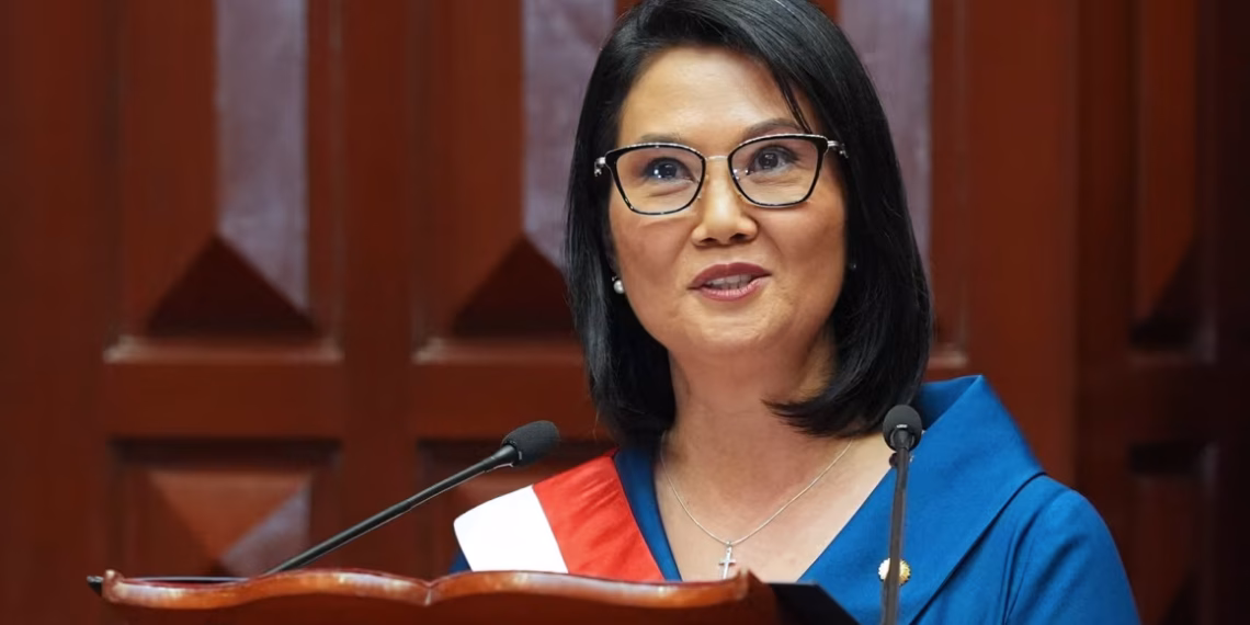 Fujimori jura como presidenta de Perú: promete Fuerzas Armadas en seguridad y un plan de contingencia frente a “El Niño”