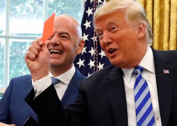 La injerencia de Trump ante la FIFA provoca un escándalo en el Mundial: el presidente de EE UU admite que llamó a Infantino para que se revisara la tarjeta roja a Balogun