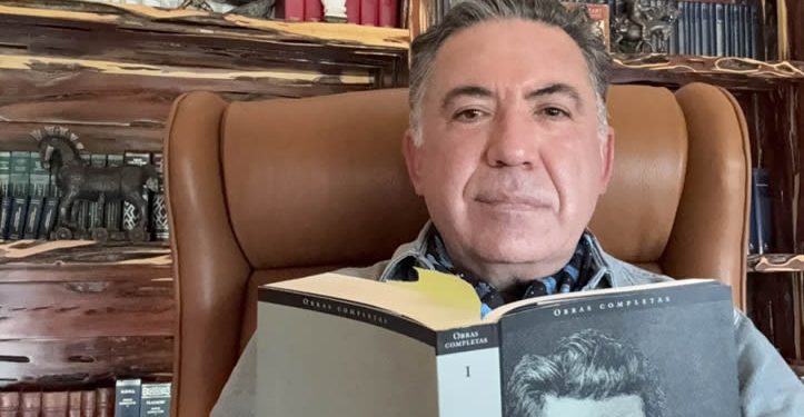 Tras reaparición de Rubén Rocha, Enrique Inzunza dice estar en Badiraguato