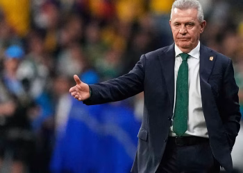 Aguirre, en Desacuerdo con Cambio de Horario del México vs Inglaterra: “Me Rompen la Madre”