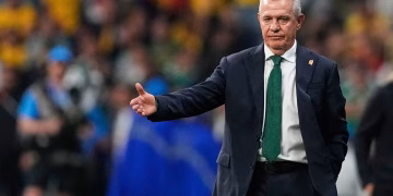 Aguirre, en Desacuerdo con Cambio de Horario del México vs Inglaterra: “Me Rompen la Madre”