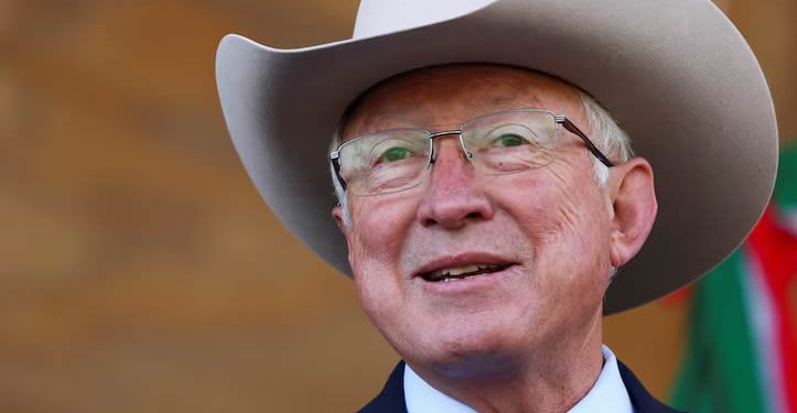 Ken Salazar responde directamente a Claudia Sheinbaum sobre la captura de El Mayo Zambada