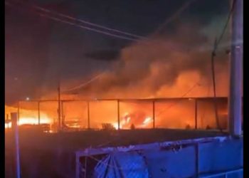 Se incendia el mercado Francisco I Madero de Hermosillo