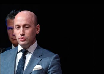 Stephen Miller afirma que cárteles impiden que el sistema judicial y político de México funcione