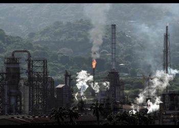 EU recauda más de 13 mil mdd por petróleo venezolano sin transparentar el destino de los recursos: Financial Times