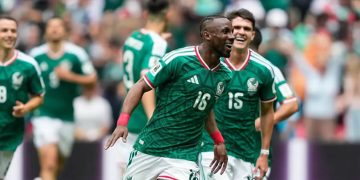 Julián Quiñones: el niño futbolista que burló al destino
