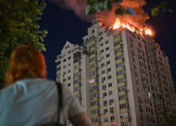 Rusia lanza ataque masivo a Ucrania y deja al menos 20 muertos: “Una noche de horror”
