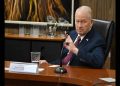 Ronald Johnson sostiene una reunión con la secretaria de Agricultura para erradicar el gusano barrenador